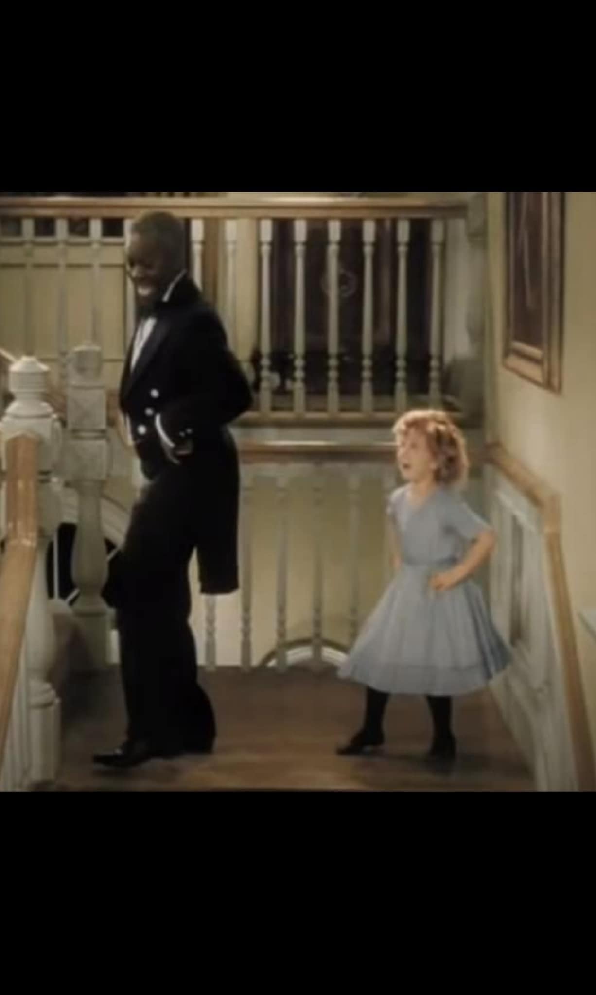 Rare footage Of Legendary ‘Mr. Bojangles’ Teaches Shirley Temple the Stair Dance – Who Remembers It?